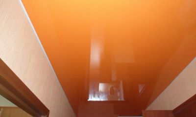 Оранжевые натяжные потолки