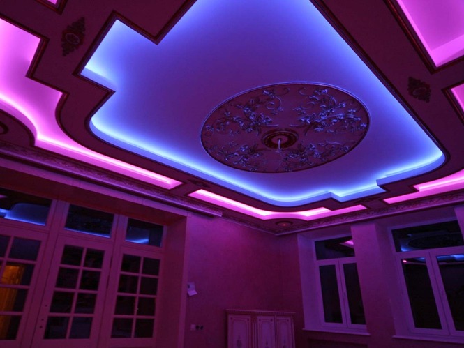 натяжной потолок с светодиодной подсветкой